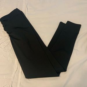 Black leggings with scrunch butt